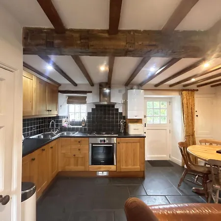 Park Gate Cottage, A Pretty Stone In *